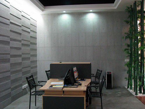 Wall rock plate as decorative surface of interior wall