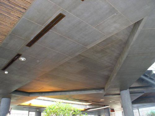 Three dimensional ceiling made of wall rock plate